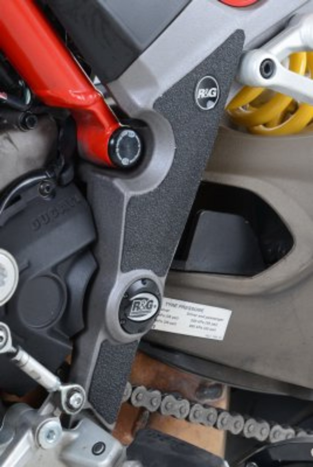 R&G Racing Boot Guard 3-piece for Ducati MTS1200 '15-'20 / MTS Enduro '11-'20 / MTS950 (S) '17-'22 / MTS1260 '18-'20 R&G Racing Boot Guard 3-piece for Ducati MTS1200 '15-'20 / MTS Enduro '11-'20 / MTS950 (S) '17-'22 / MTS1260 '18-'20